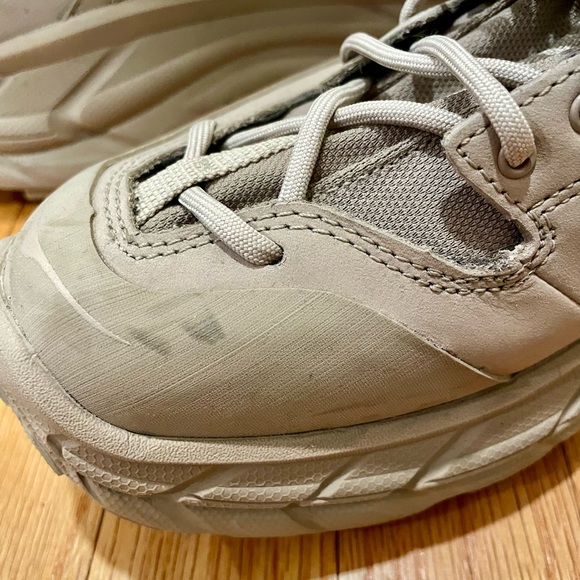 Hoka One One Tor Ultra Hi 2 Waterproof Boot Limited Edition Color: Simply Taupe - Picture 6 of 11